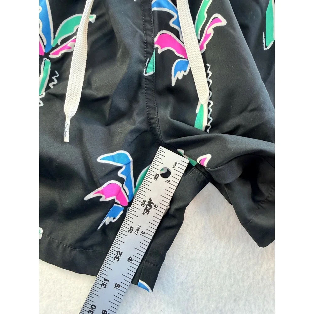 Chubbies Mens Swim Trunks Medium Black Neon Palm Tree 5.5 Inseam Mesh Lined